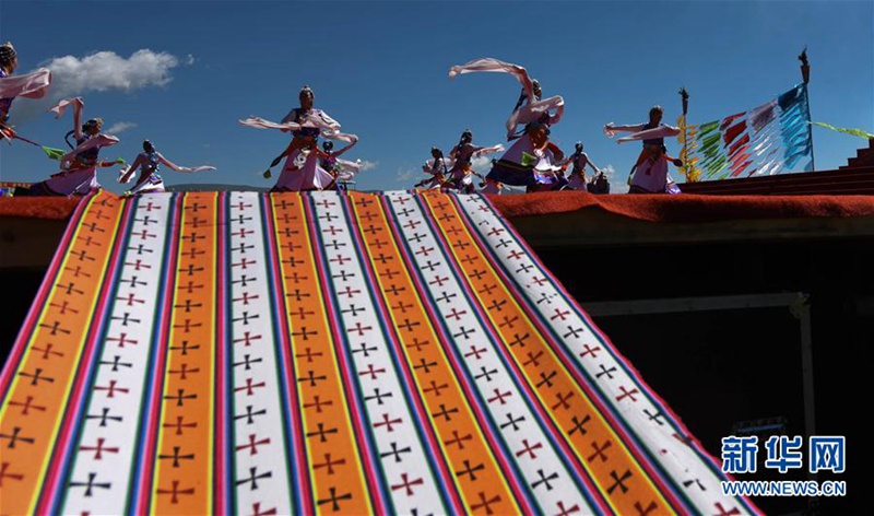 11. Gesar Pferderennen Festival in Maqu er?ffnet