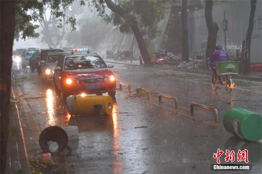 Taifun ?Hato“ wütet in Guangdong