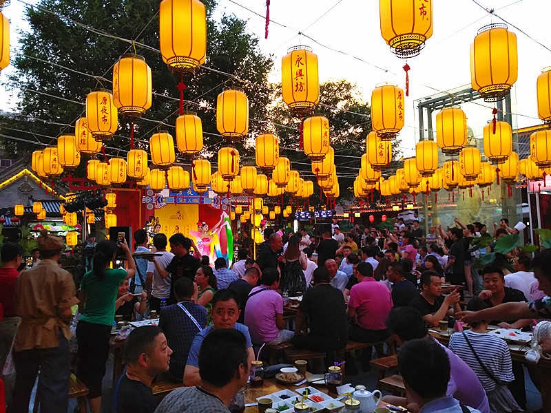 Nachtmarkt im Tang-Stil auf Yongxingfang er?ffnet