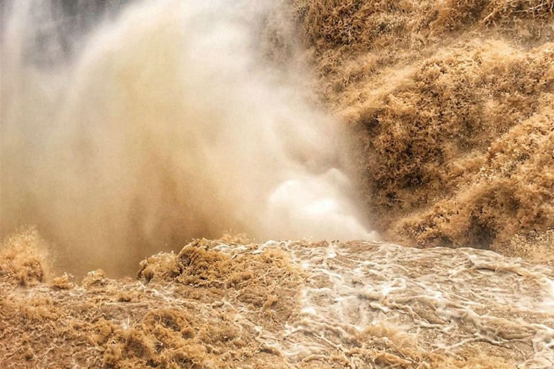Pr?chtige Szenen am Hukou-Wasserfall