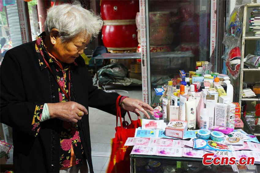 Xi‘aner Gesch?ft bietet altmodische chinesische Produkte an