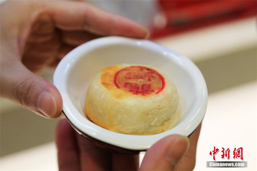 Hangzhou: Mondkuchen mit Flusskrebs-Füllung