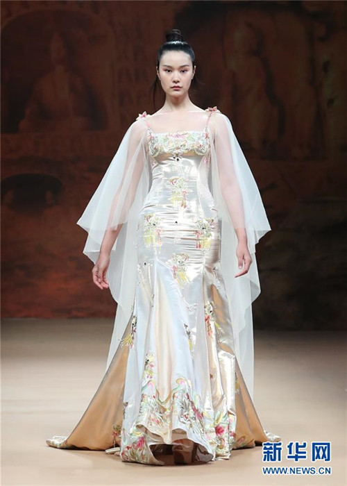 China Fashion Week er?ffnet