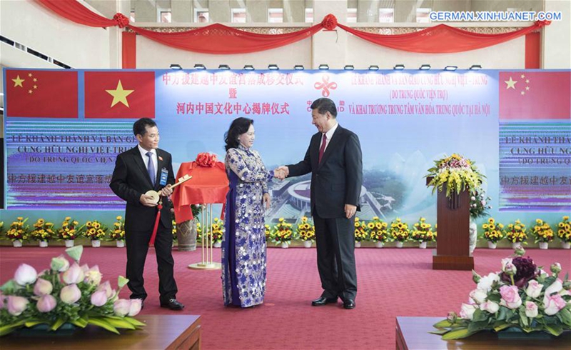 Xi ?ffnet Vietnam-China Freundschaftspalast
