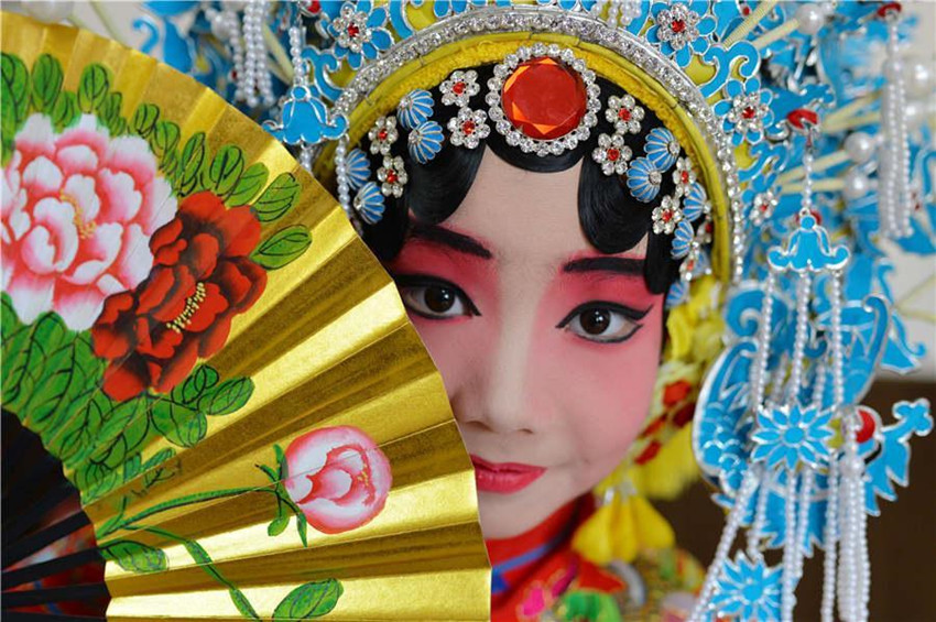 Peking-Oper für Grundschüler