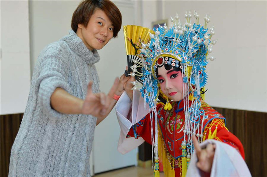 Peking-Oper für Grundschüler