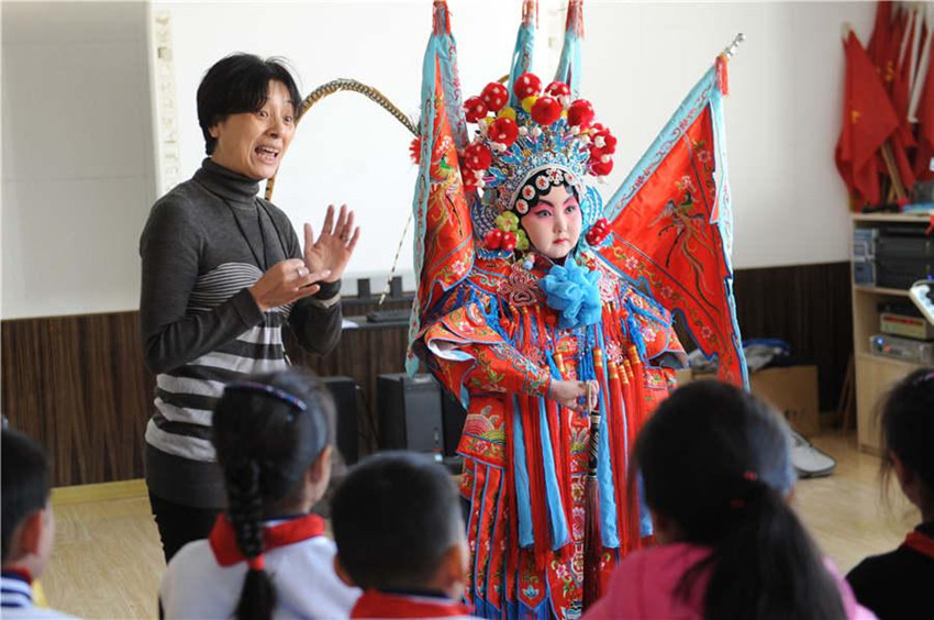 Peking-Oper für Grundschüler