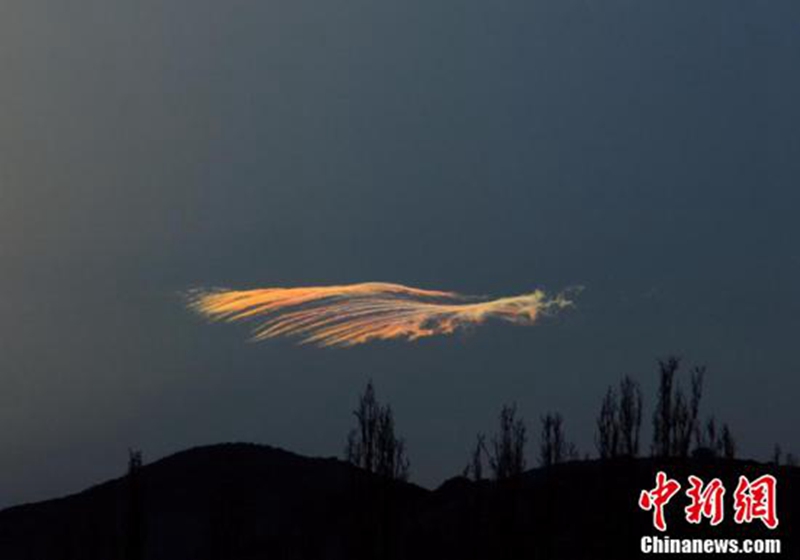 Bunte Wolken am Himmel von Tianchi in Xinjiang
