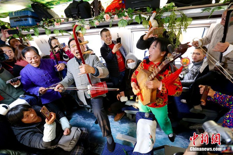 Erster Hochgeschwindigkeitszug Xi'an-Chengdu f?hrt heute ab