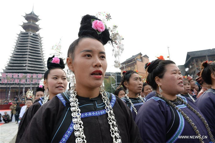Guizhou: Dong-Volk feiert Sama-Fest