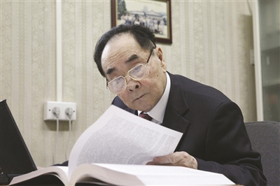 Hou Yunde, Leiter des chinesischen Staatslabors für Virologie und Preistr?ger der h?chsten akademischen Auszeichnung Chinas.