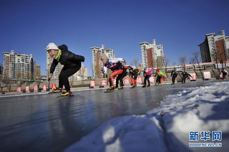 Schüler machen Wintersport