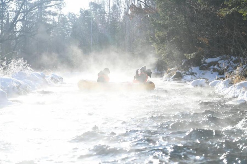 Winterliche Wildwasserfahrt