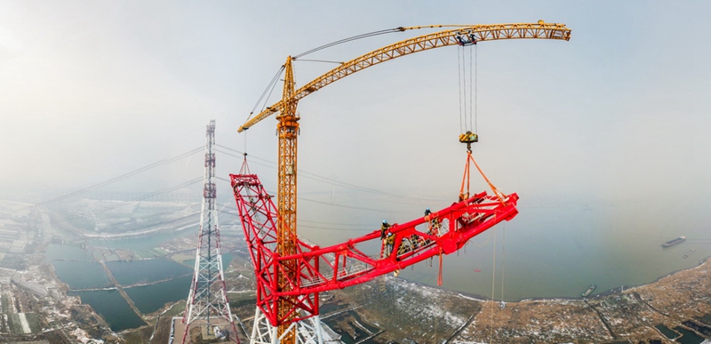 Weltweit leistungsst?rkster HGü-Transformator gebaut 