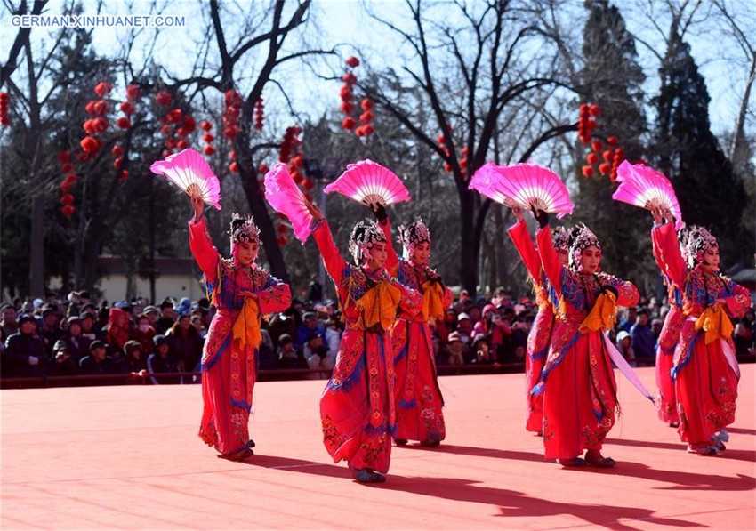 Tempelmarkt zum Frühlingsfest in Beijing veranstaltet