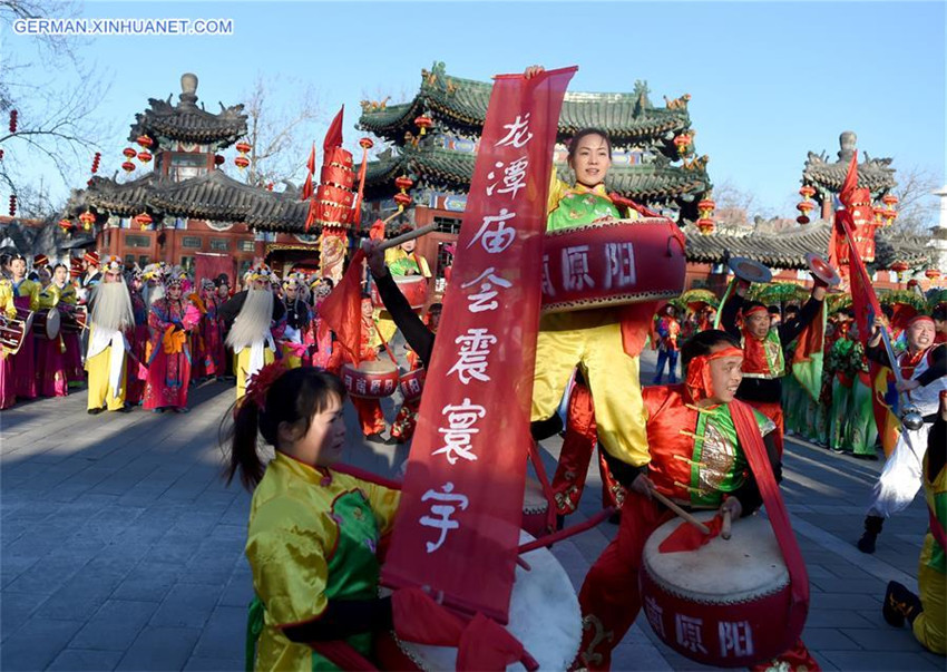 Tempelmarkt zum Frühlingsfest in Beijing veranstaltet