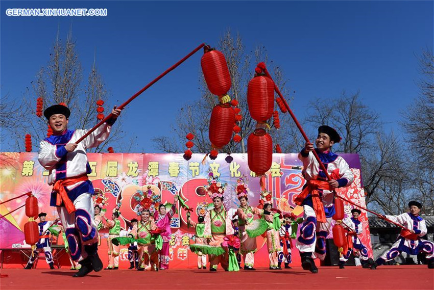Tempelmarkt zum Frühlingsfest in Beijing veranstaltet