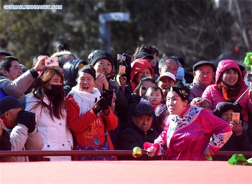 Tempelmarkt zum Frühlingsfest in Beijing veranstaltet