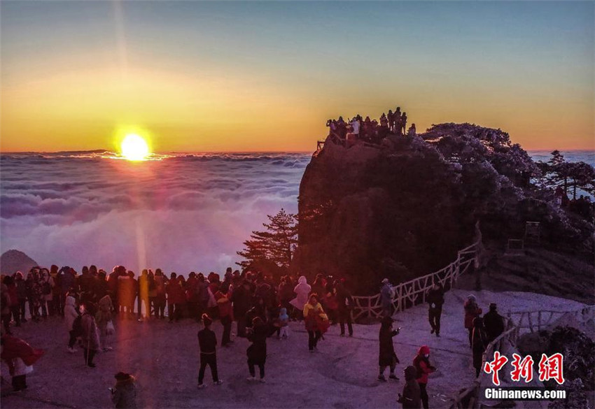 Faszinierendes Wolkenmeer am Huangshan-Berg