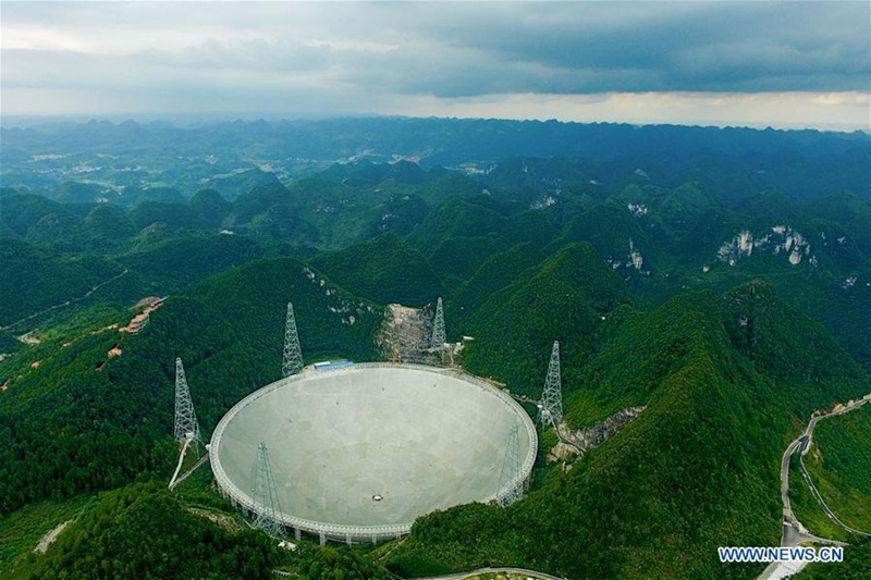 Chinas Radioteleskop FAST entdeckt elf neue Pulsare