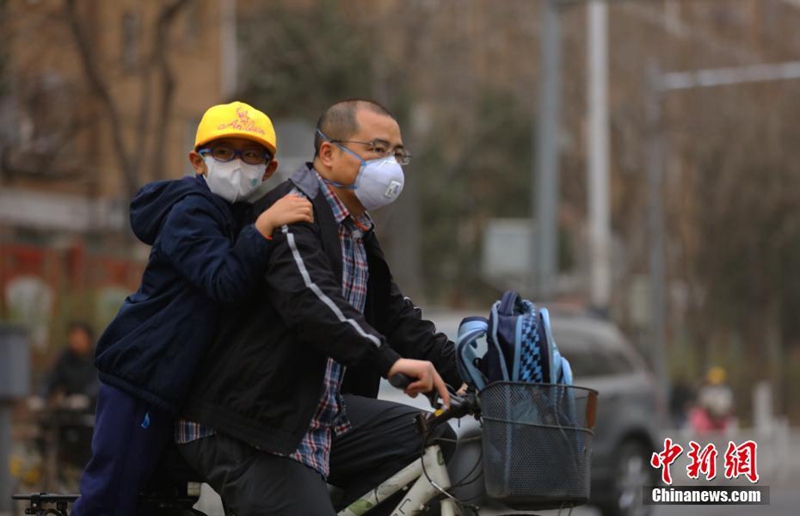 Starker Sandsturm fegt durch Beijing