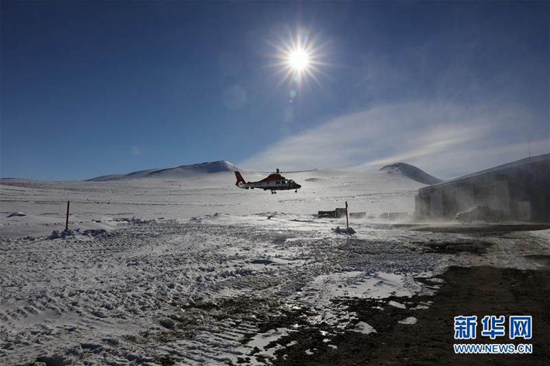 ?Flügel des Schneedrachen“: Hubschrauber-Besatzung auf Chinas Antarktis-Mission