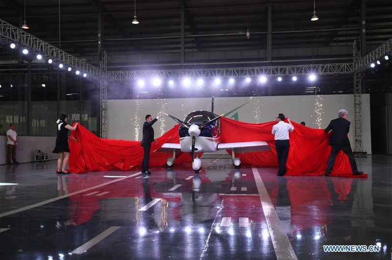 Chinas erstes Flugzeug, das durch eine private Firma entwickelt wurde, wird fertiggestellt