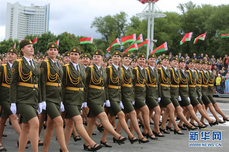 Chinesische Soldaten nehmen erstmals an Milit?rparade in Wei?russland teil