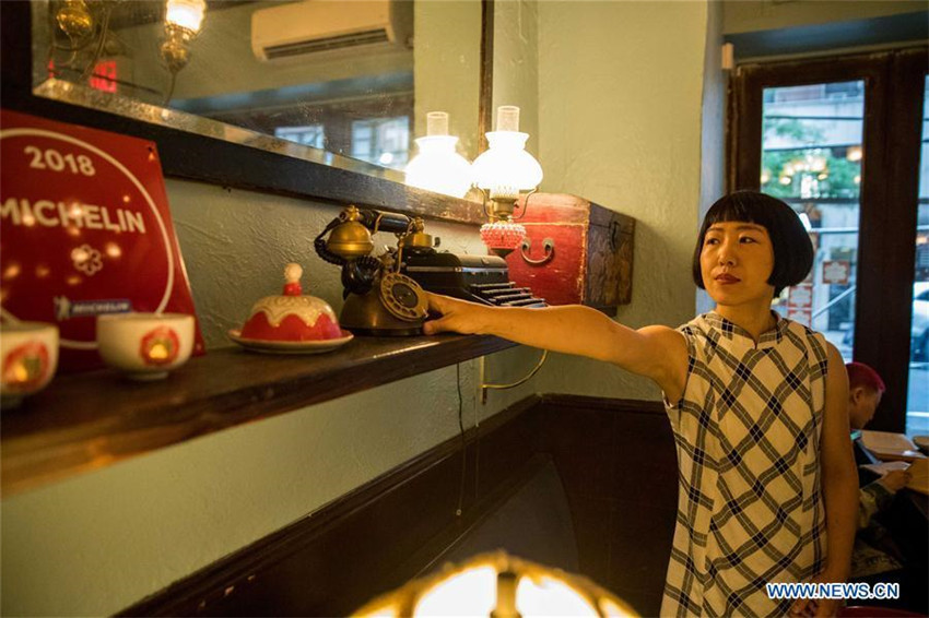 Restaurant mit einem Michelin-Stern: ?Cafe China“ in New York