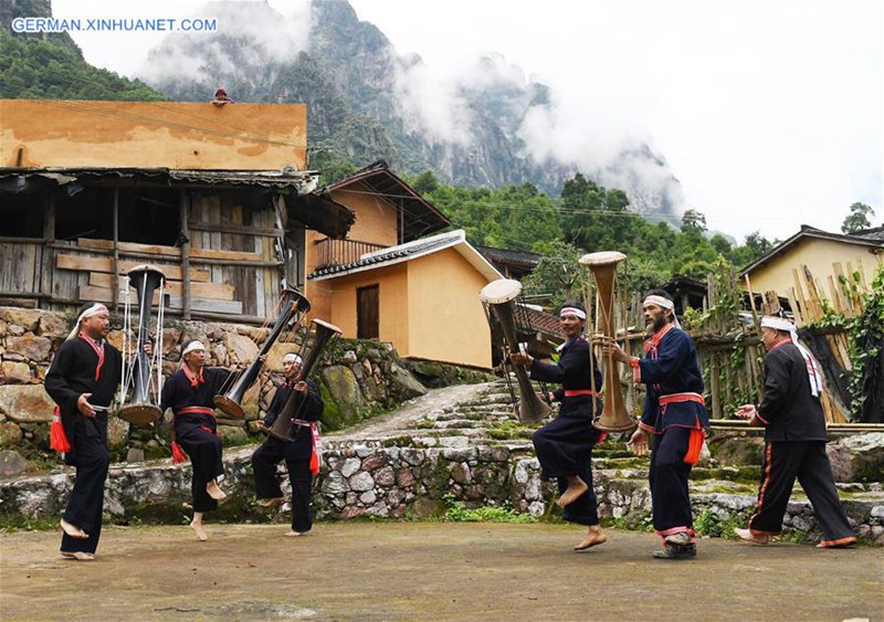 Nationales immaterielles Kulturerbe: Huangni-Trommeltanz in Guangxi