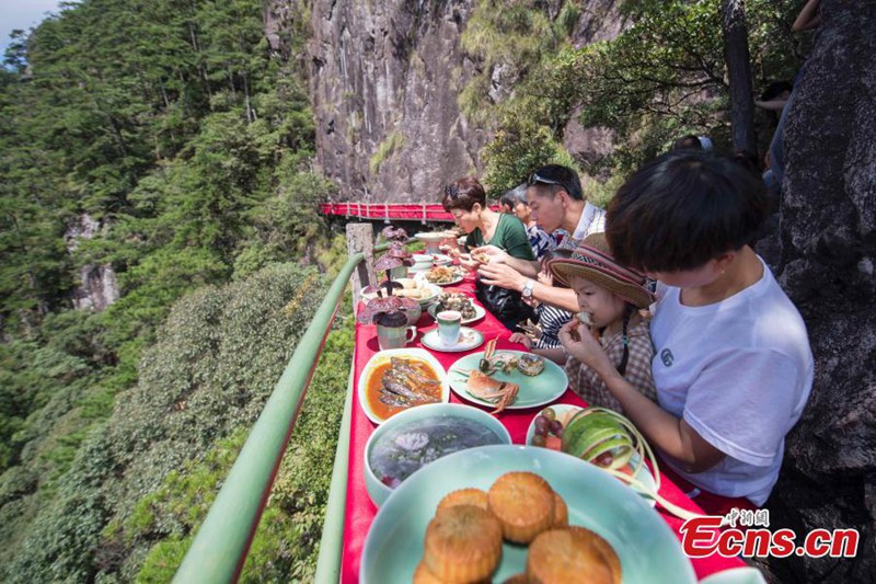 Klippenrestaurant in Zhejiang er?ffnet