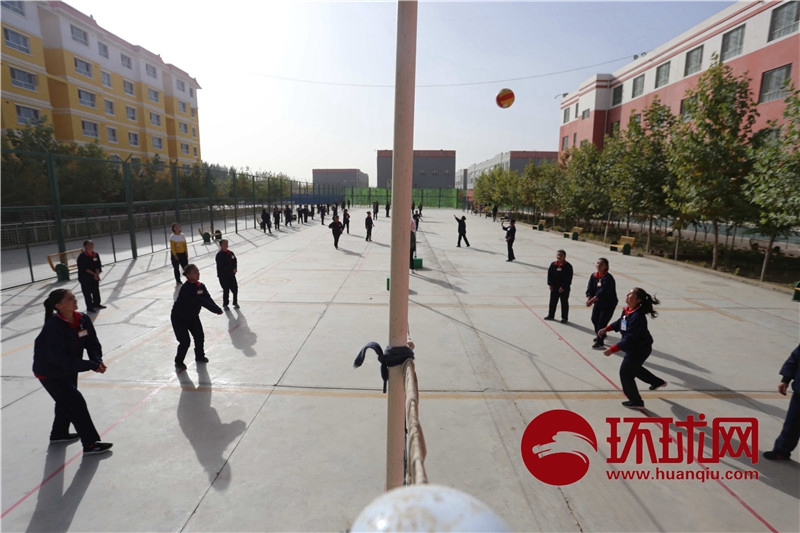 Einblick in die Berufsbildungseinrichtungen in Xinjiang
