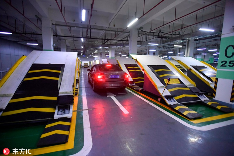 Erstes Intelligentes Parkhaus in Chongqing in Betrieb genommen