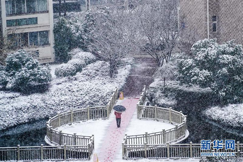 China begrü?t landesweit ersten Schnee des Jahres