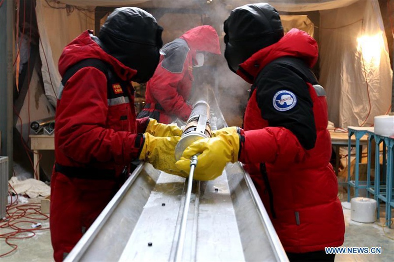 Chinas 35. Antarktis-Expeditionsteam arbeitet an der Forschungsstation Kulun