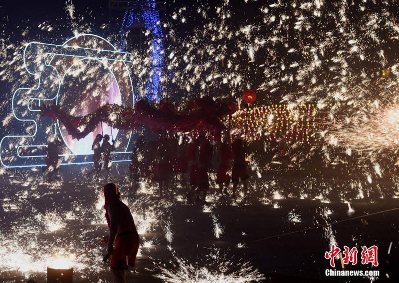 Chongqing: Kulturfest für Drachenlaternen er?ffnet