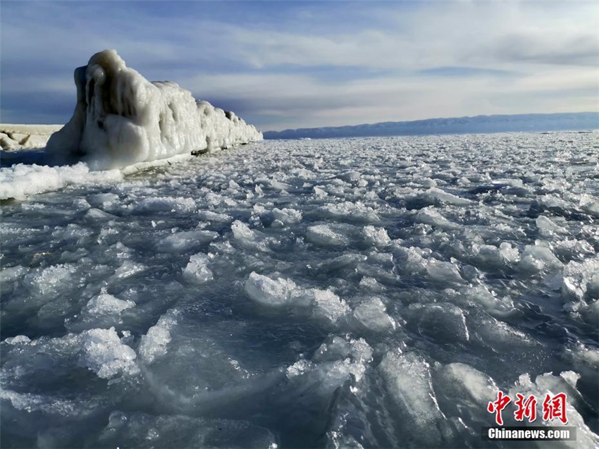 Chinas gr??ter See ist gefroren