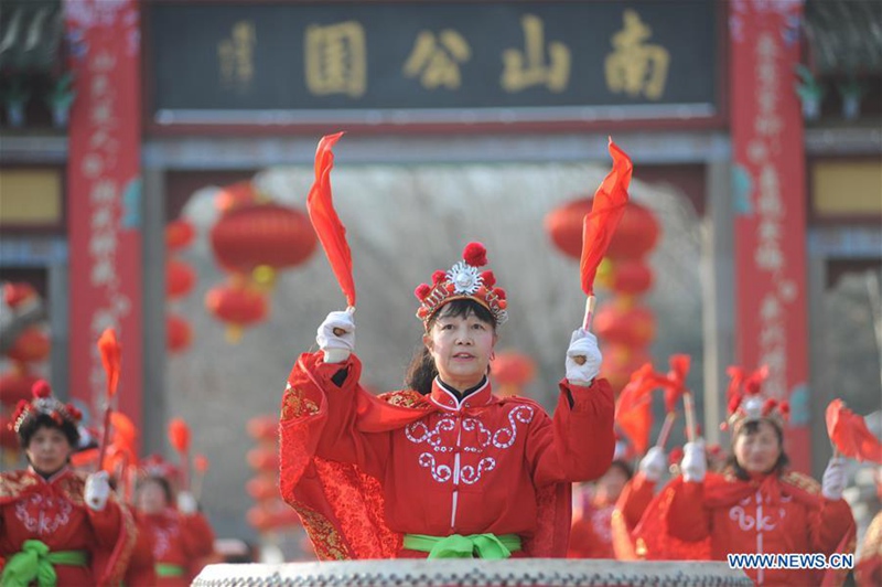 Feierlichkeiten zum Frühlingsfest in ganz China