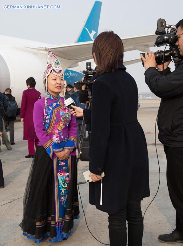 Abgeordnete des 13. NVK aus ganz China treffen in Beijing ein