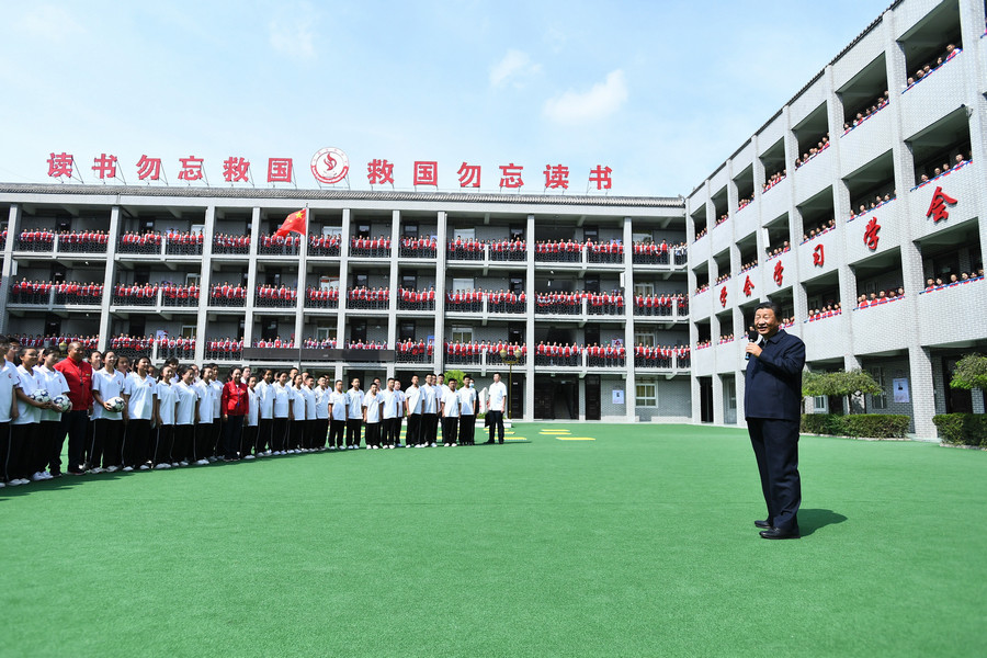 Xi Jinping inspiziert Landkreis Suide
