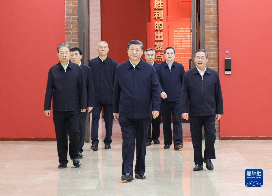 Xi Jinping führt Führungsgremium der KP Chinas zur alten revolution?ren Basis in Yan'an