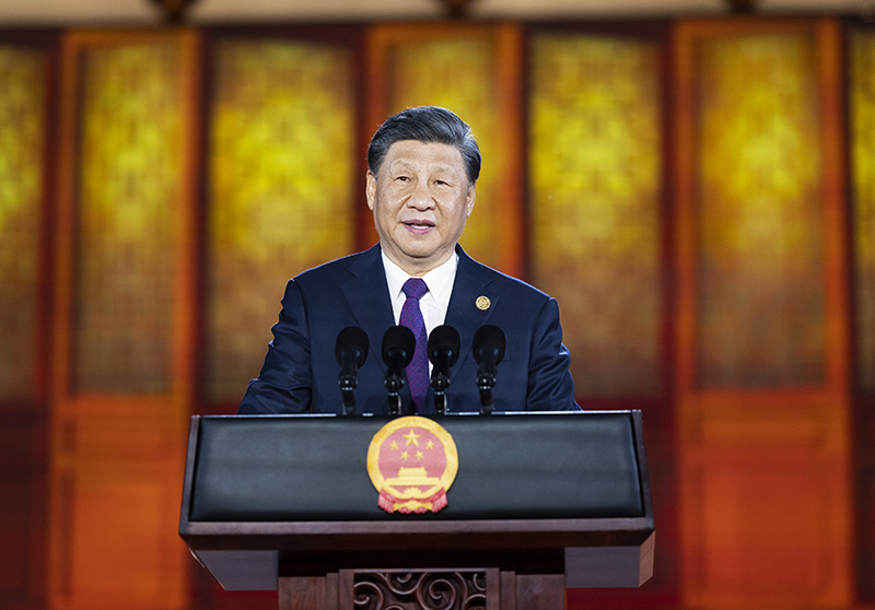 Xi Jinping und Peng Liyuan begrü?en Staatschefs und ihre Ehefrauen der fünf zentralasiatischen L?nder