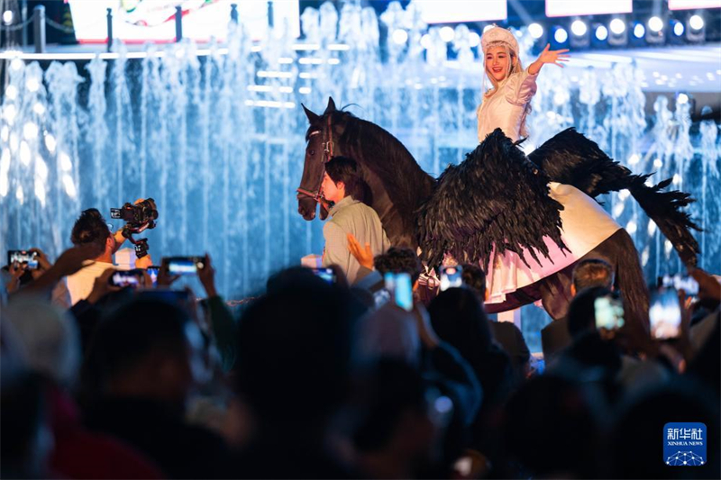 Live-Action-Performance ?Begegnung mit Harbin“ in Nordostchina