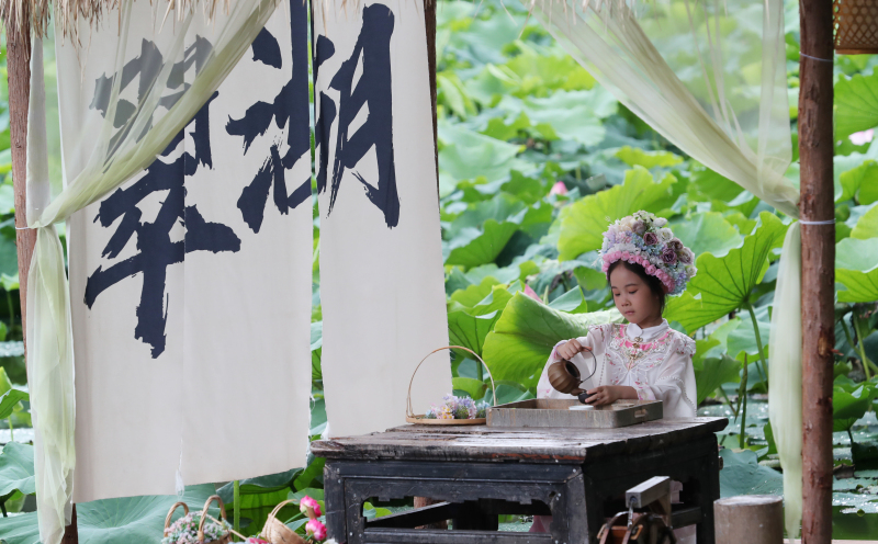 Kunming: 12. Lotusblumenausstellung im Cuihu-Park er?ffnet