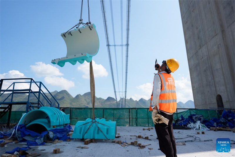Huajiang-Grand-Canyon-Brücke soll h?chste Brücke der Welt werden