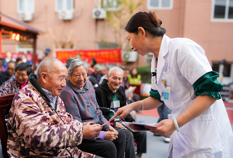 Chongyang-Fest: ?ltere Generation genie?t aktives Leben im Alter