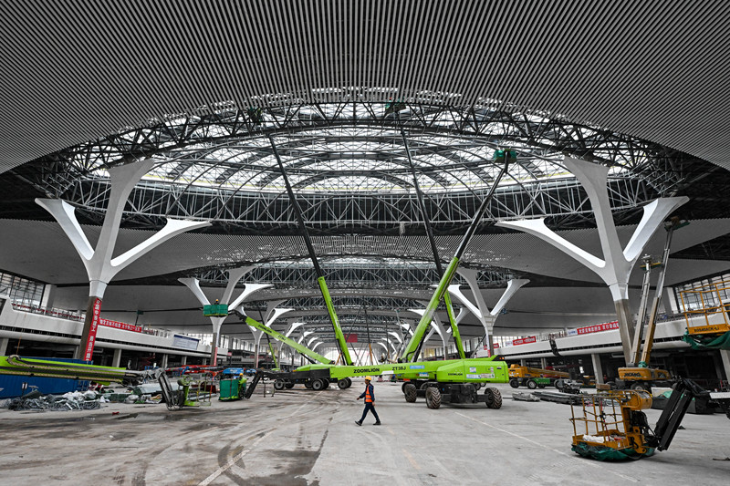 Gr??ter Bahnknotenpunkt im Westen Chinas soll 2025 in Betrieb gehen