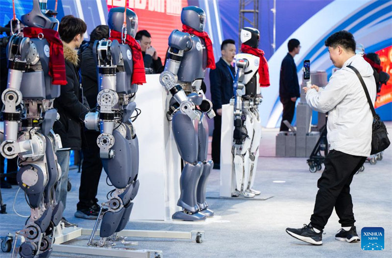China pr?sentiert humanoide Roboter der ?Chucai“-Serie