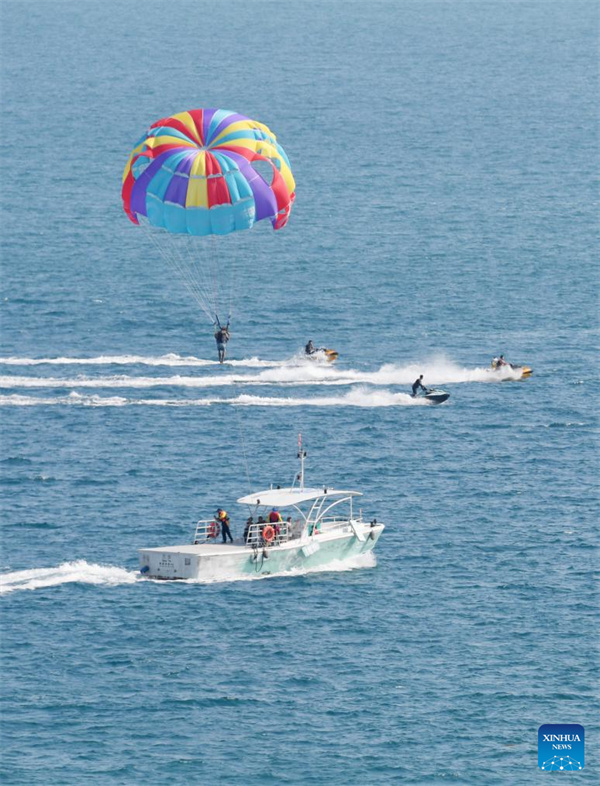 über 2,56 Millionen Touristen feiern Frühlingsfest in Sanya