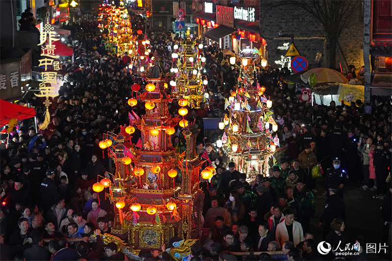 Aktivit?ten zum Laternenfest in ganz China